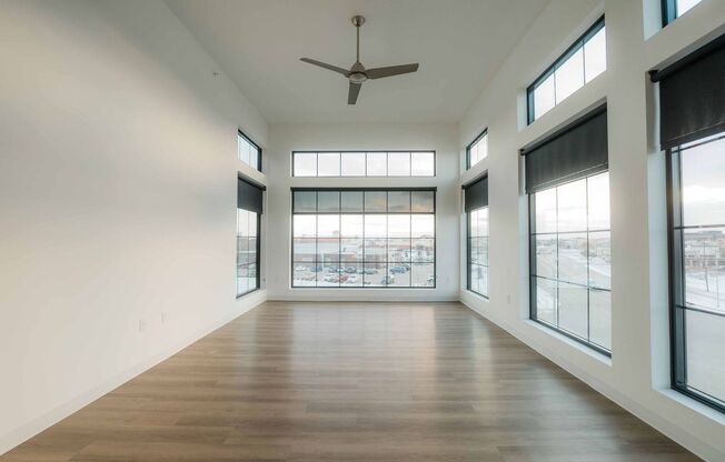 1 bed, 1 bath, 725 sqft, $1,450, Unit 411