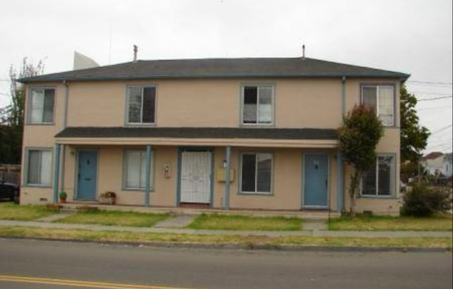 921 DWIGHT WAY