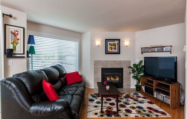 Fremont Townhome in Great Location!