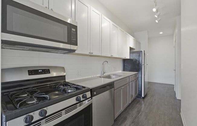 2 beds, 2 baths, 890 sqft, $2,980, Unit 406