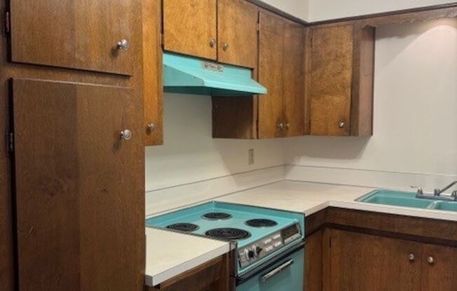 1 bed, 1 bath, $1,150, Unit 612