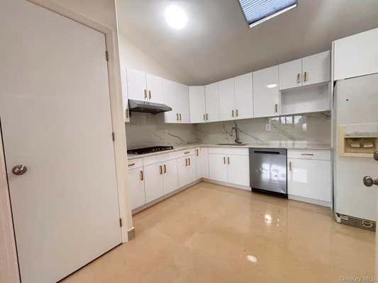 61-45 Parsons Boulevard