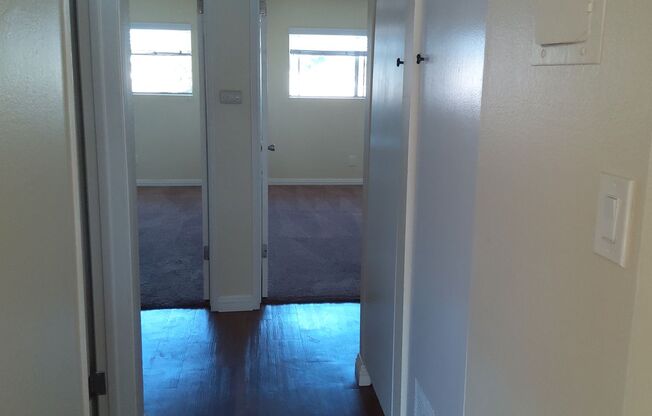 2 beds, 1 bath, 970 sqft, $2,250, Unit 14