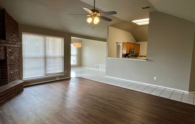 Spacious 3 bed 2 bath in Edmond!
