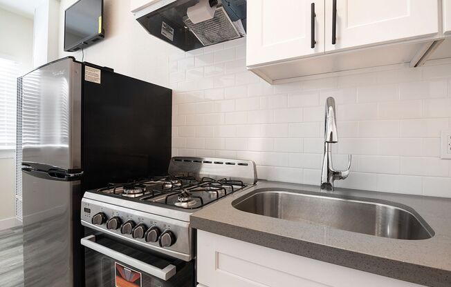 27th Street Apartments