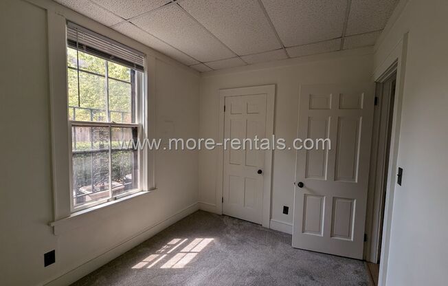 2 beds, 1 bath, 600 sqft, $1,300, Unit 51 Stewart