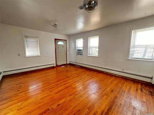 1 bed, 1 bath, $1,700