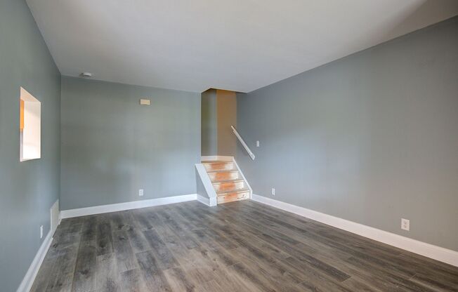 Totally redone 2 bd 1.5 ba townhome Crest Hill