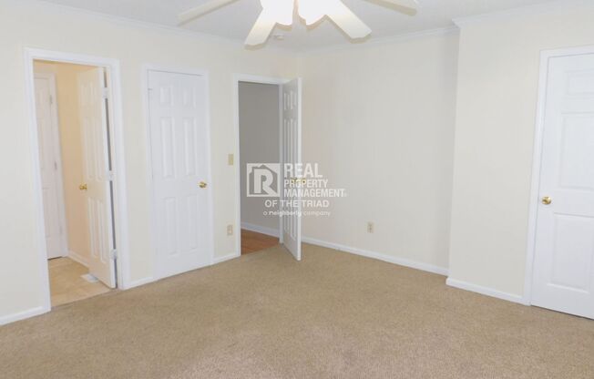 *Move in Special* Spacious 3BR/3.5BA with Finished Basement in Greensboro!!