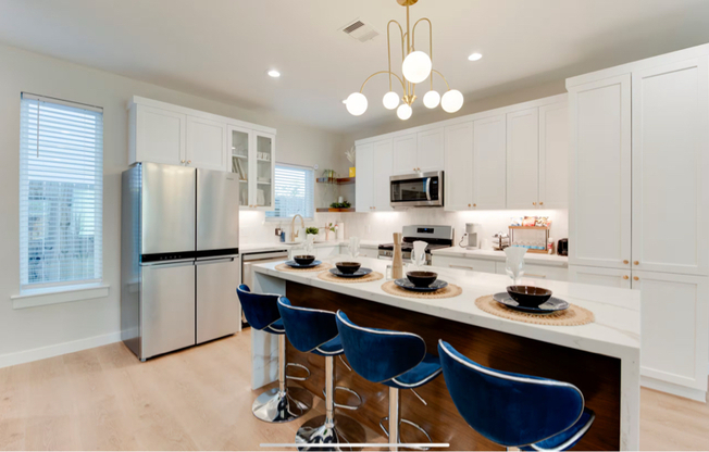 3905 SUMPTER