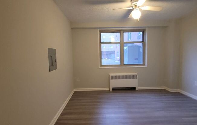11820 Edgewater #115
