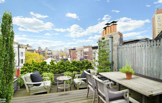 277 W 12 ST
