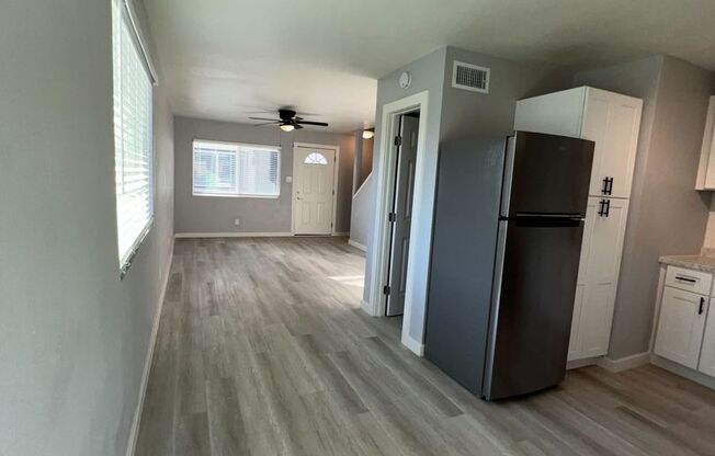 2 beds, 1.5 baths, 945 sqft, $1,750, Unit 03