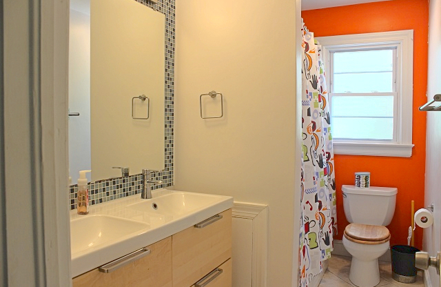 3 bedroom home with basement near Downtown Durham!