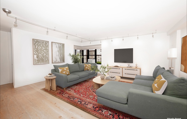 415 GRAND ST
