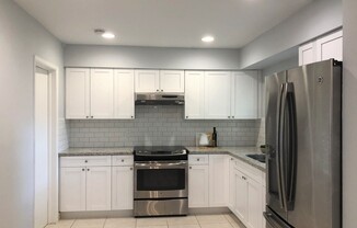 3 beds, 1 bath, $2,800