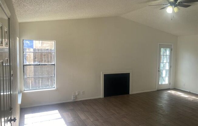 Large 2/2 duplex with a 2 car carport