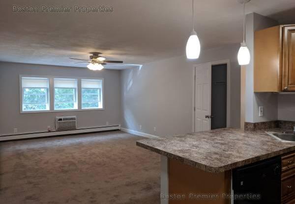 455 SEA ST