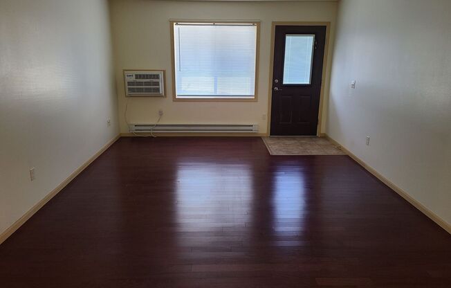 2 beds, 2 baths, 1,200 sqft, $1,495, Unit 3717-102