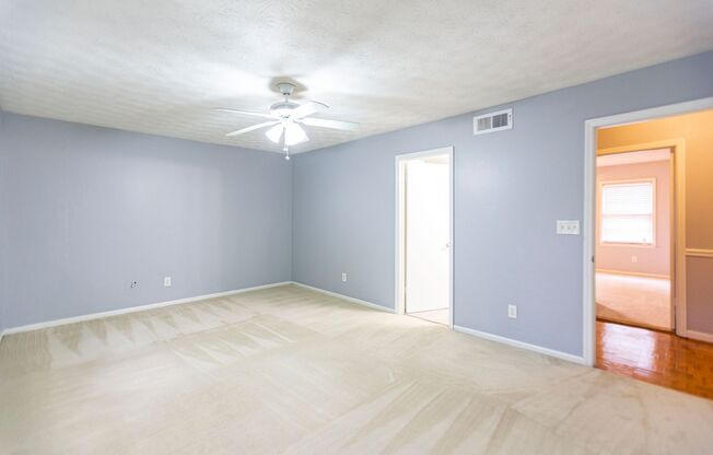 2bd Townhome in the Heart of Tucker