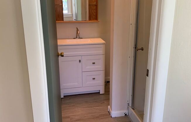 Studio, 1 bath, $850, Unit C - Lower Rear