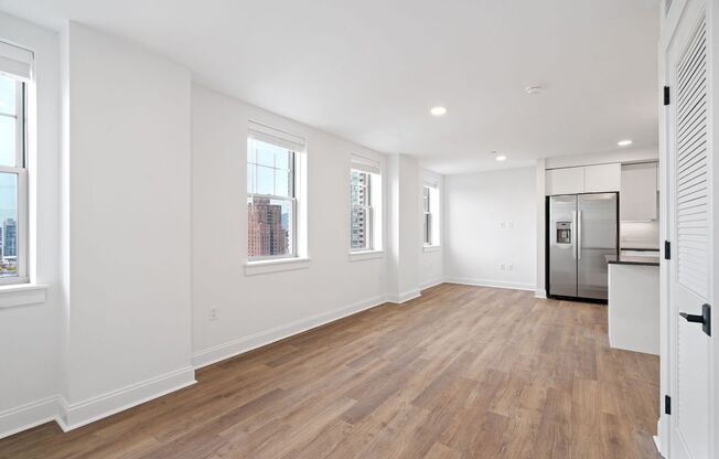 Studio, 1 bath, 576 sqft, $2,495, Unit 404