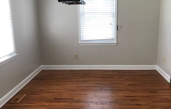 Lovely 3 Bed 2 Bath Ranch Home in Monroe!