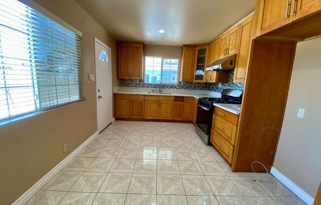 536 Willow Ave