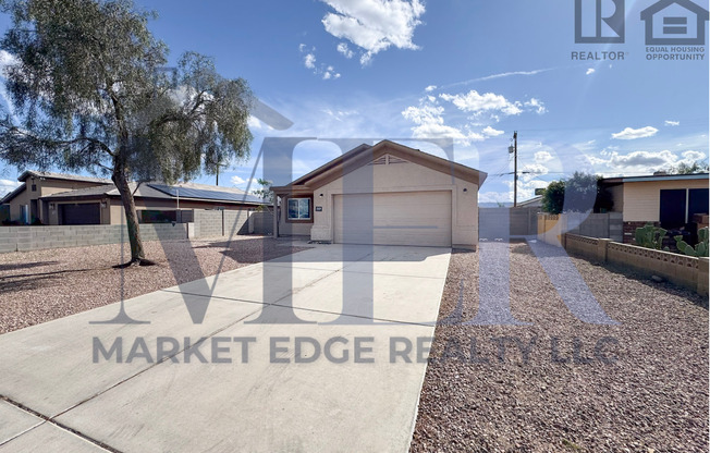 3Bed/2Bath Home at Broadway/16th St! Ready for Immediate Move-In!--NO HOA!