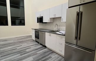 Studio, 1 bath, 484 sqft, $2,095, Unit 26