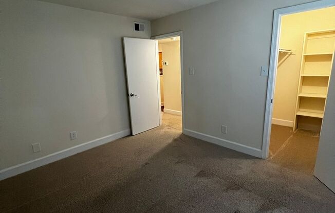 1 bed, 1 bath, 779 sqft, $1,725, Unit 1015 C #2C