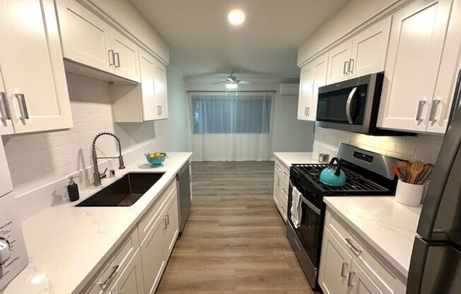 2 beds, 1 bath, 1,000 sqft, $2,895, Unit #8