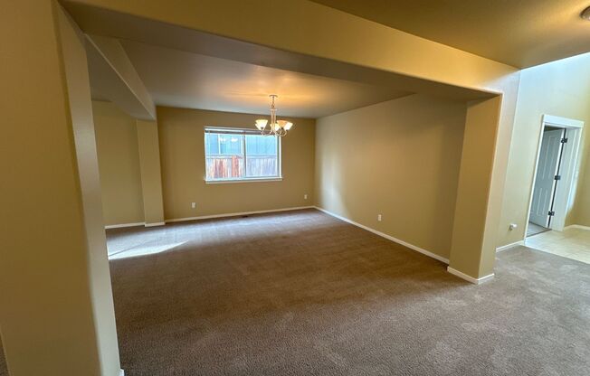 Eastside House, Office & Family Room, 3220 Sq Ft., Gas Heat, Fenced Yard, Pets considered!