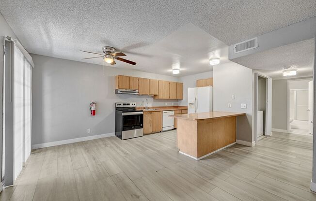 1305 Kari Lee Ct. 4 Plex