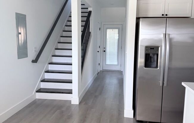 3 beds, 2.5 baths, 1,366 sqft, $1,499, Unit 1359