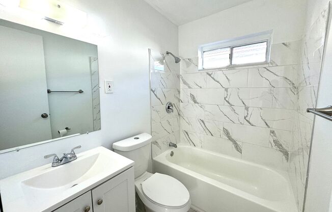 606 SW 8 ST