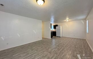 3 beds, 2 baths, $1,095