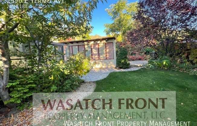 2590 E YERMO AVE