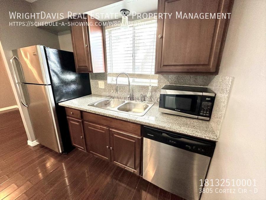 3805 CORTEZ CIR