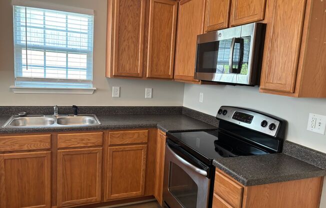 Pristine House in Fircrest!
