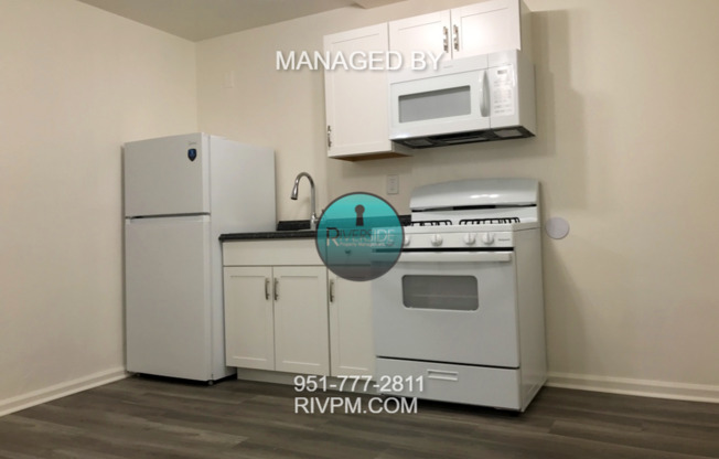 Studio, 1 bath, 250 sqft, $975, Unit O