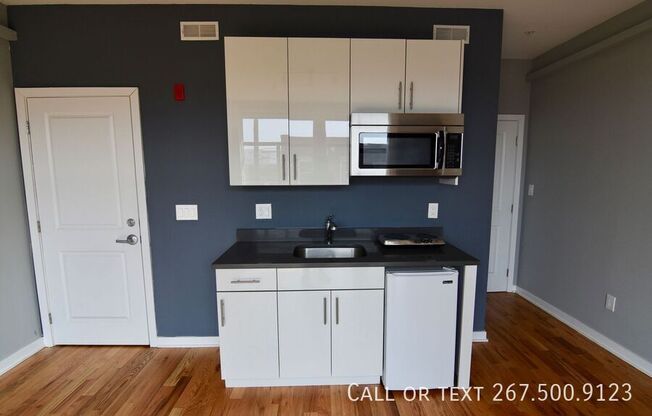 535 Budd St 3E