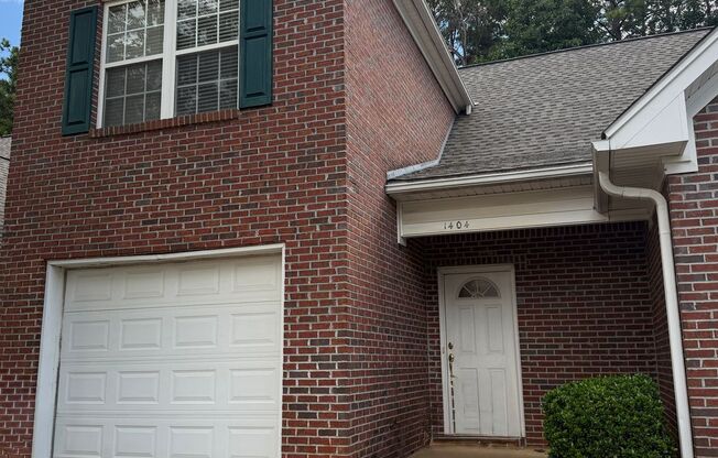 Charming Townhouse-Style Condo in Asbury Hills!