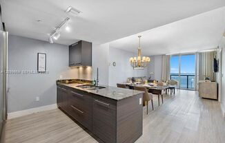 2 beds, 1 bath, $6,470, Unit # 4309