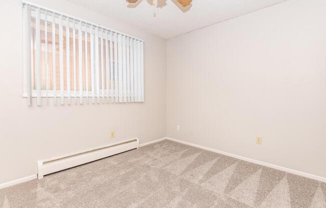 2 beds, 1 bath, 900 sqft, $1,179