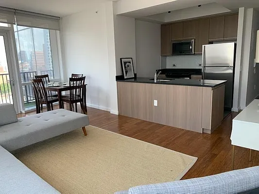 Studio, 1 bath, $4,300, Unit 22J