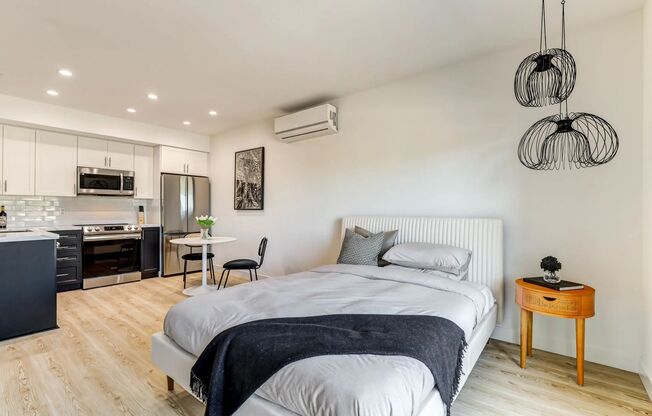 Studio, 1 bath, 473 sqft, $1,995, Unit 211