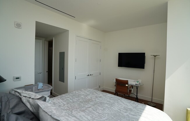 2 beds, 2.5 baths, 1,403 sqft, $24,000, Unit 5103