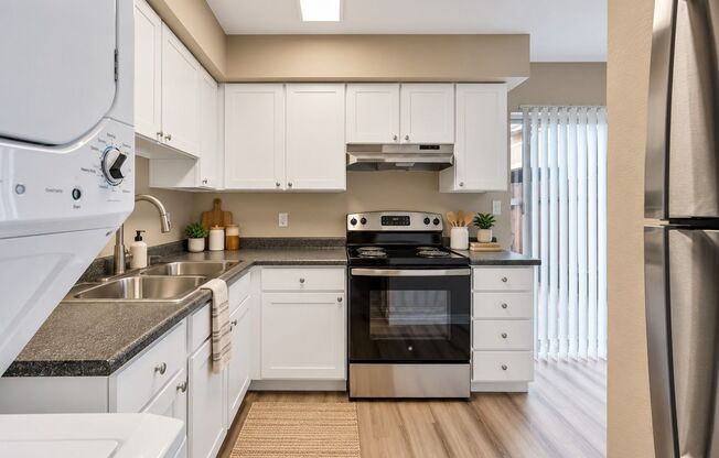 2 beds, 1.5 baths, 865 sqft, $1,875, Unit 108