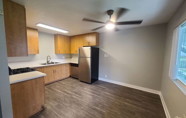 2 beds, 1 bath, 950 sqft, $2,795, Unit 1730-3